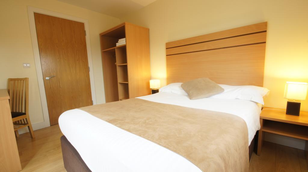 Lodge Drive Serviced Apartments Enfield Eksteriør billede