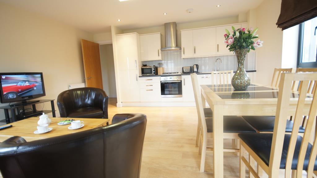 Lodge Drive Serviced Apartments Enfield Eksteriør billede