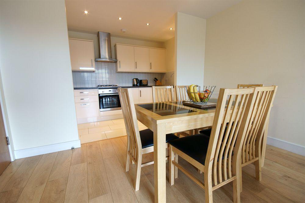Lodge Drive Serviced Apartments Enfield Eksteriør billede